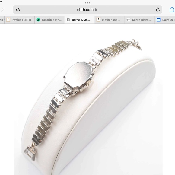 Beautiful Vintage Wristwatch main image 6